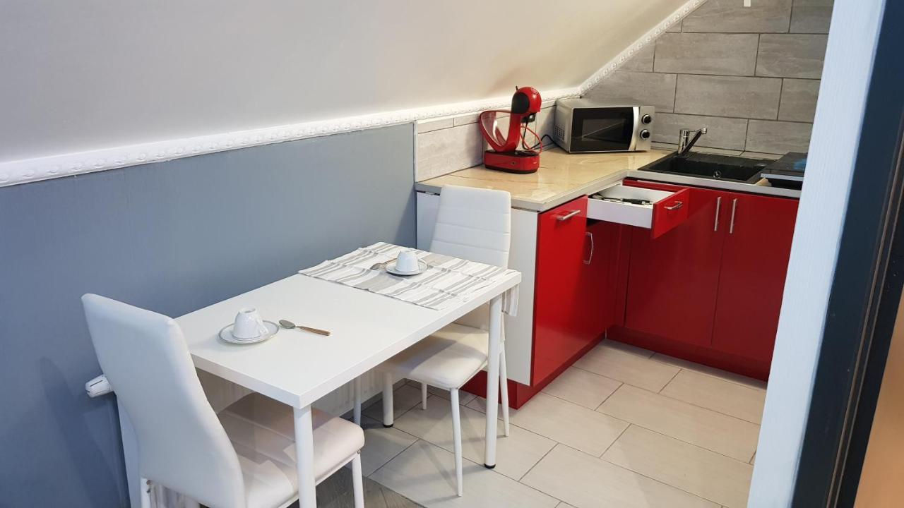 Le Petit Luxembourg Apartment Montignies-sur-Sambre Exterior photo