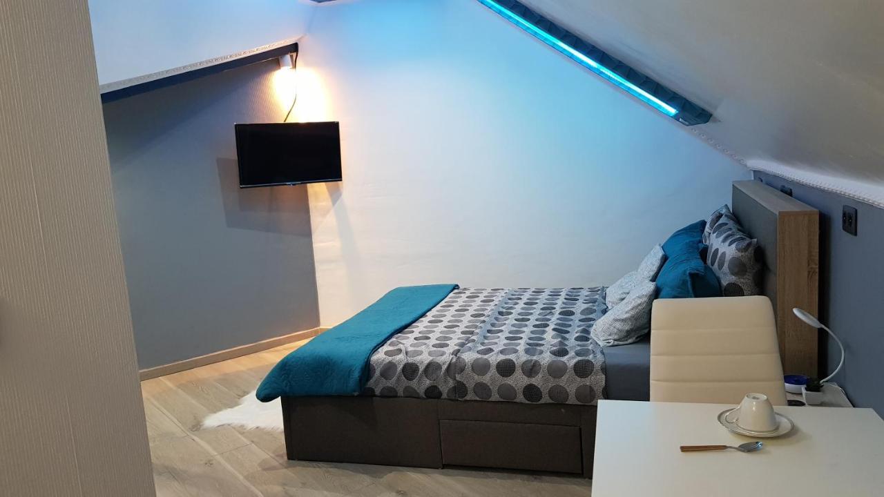 Le Petit Luxembourg Apartment Montignies-sur-Sambre Exterior photo